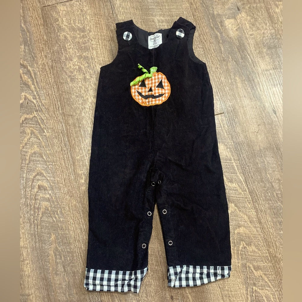 GUC Mudpie baby black corduroy romper size 12-18 months.